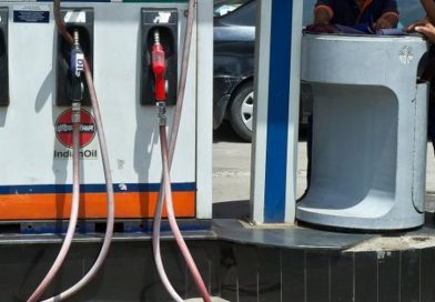 डीजल-पेट्रोल के दाम फिर बढ़े, जानिए क्यों नहीं मिल पाएगी राहत 33