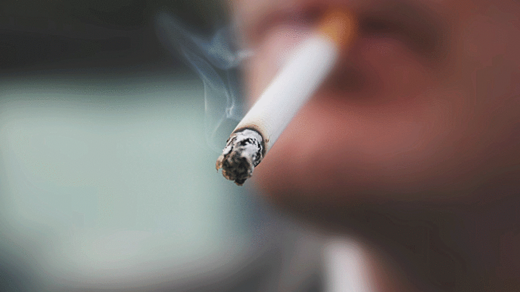 मौत को दावत देने वाली तम्बाकू का सेवन आखिर क्यों करते हैं लोग 1