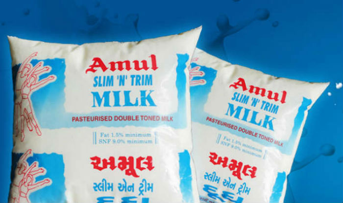 अमूल दूध के दाम में इतने रुपए की हुई बढ़ोतरी, नई दरें मंगलवार से होंगी लागू