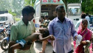 family-members-encephalitis-syndrome-muzaffarpur-hospital-symptoms_bihar