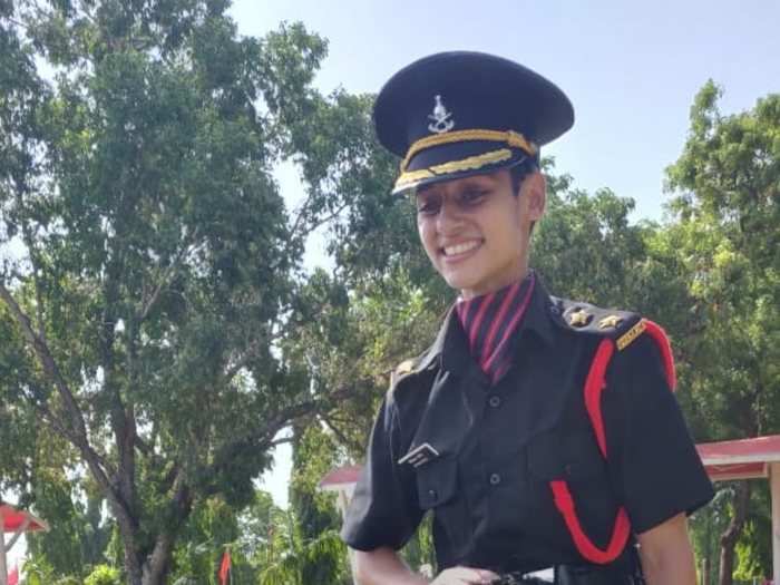 Nikita Kaul Dhoundiyal : पुलवामा में शहीद हुए मेजर की पत्नी बनी लेफ्टिनेंट अधिकारी, पति की तरह ही करेंगी देश की रक्षा 1