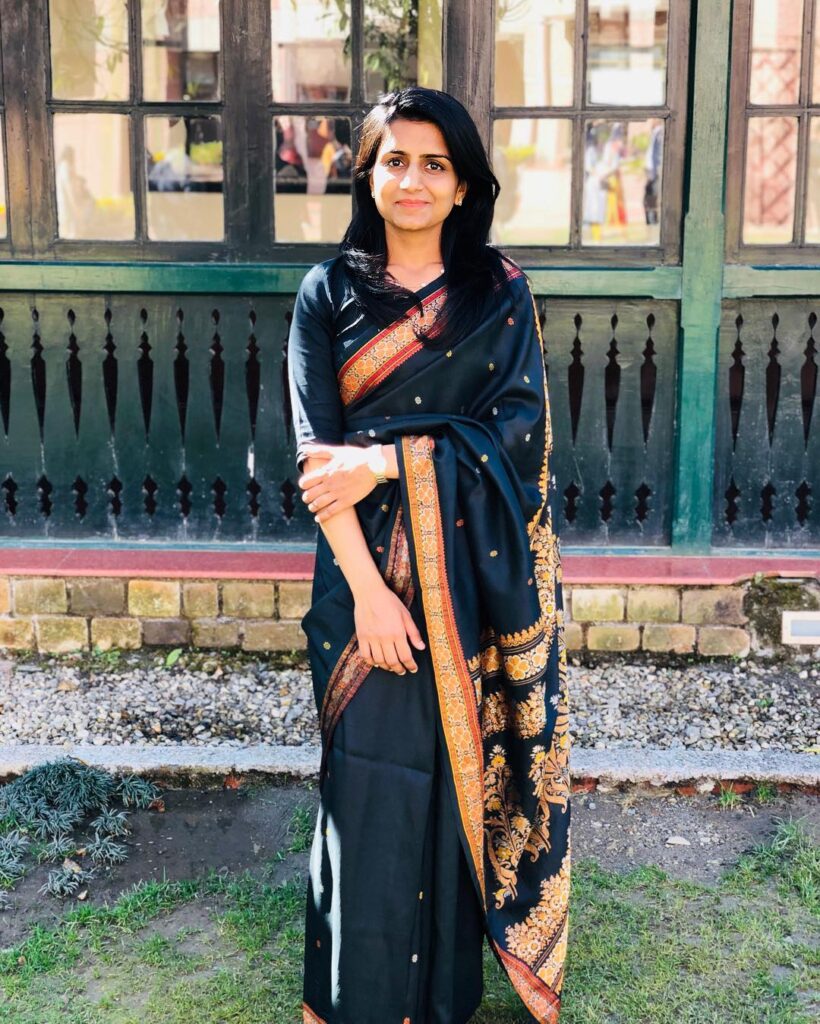 Ias Saumya Sharma : बचपन में खो दी सुनने की शक्ति, 4 महीने की तैयारी कर यूपीएससी परीक्षा में हासिल की सातवीं रैंक बनी आईएएस अधिकारी 1