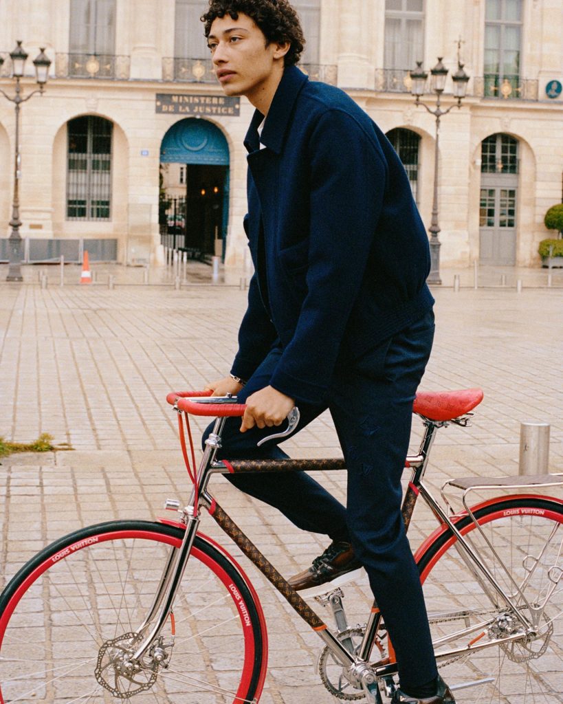Louis Vuitton cycle : इस साइकिल की कीमत जानकर आप माथा पकड़ लेंगे, सोशल मीडिया में तस्वीरें हुई वायरल 3