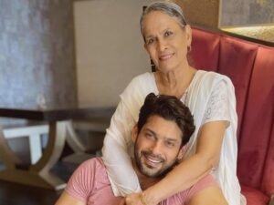 sidharth-shukla-with-mother-main 3