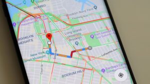 Google-Maps-vs-Google-Earth-featured 3
