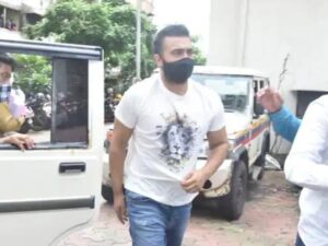 raj-kundra-viral-pics 3