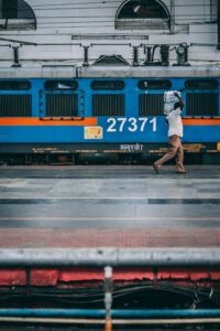 frank-holleman-PS9NauxSPTA-unsplash 3