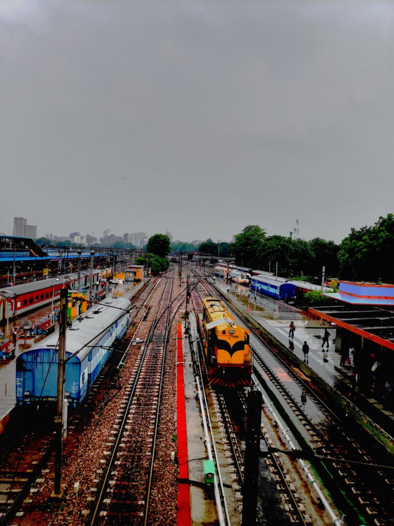 Indian railways : रेलवे कर्मचारियों को दीपावली में जानिए कितना मिल रहा बोनस, दशहरा से पहले मिलेगी सौगात 1