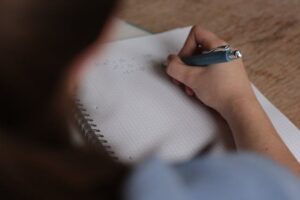 pexels-louis-bauer-249360 3